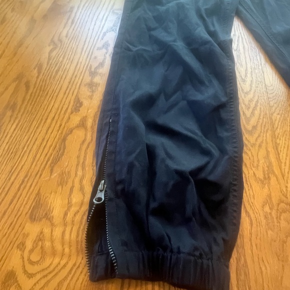 LAST CALL Liverpool 30/10 Women Crop Utility Rich Navy Joggers Pants Zip Ankle - Picture 4 of 14